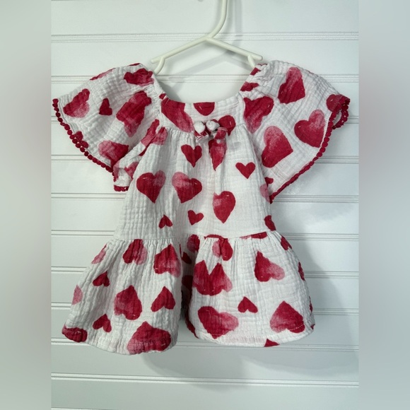Jessica Simpson muslin white and red ruffle heart print top. Size 12 month. - Picture 1 of 3